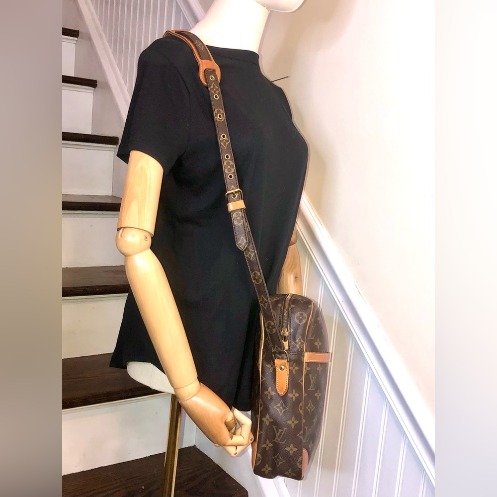 LOUIS VUITTON DANUBE MM Monogram Tote Crossbody Shoulder Strap Authentic SL873 - Picture 5 of 17